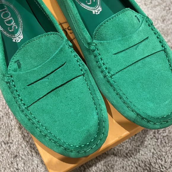 Tod’s Kelly green suede leather moccasins loafers flats shoes 38 - Picture 3 of 6